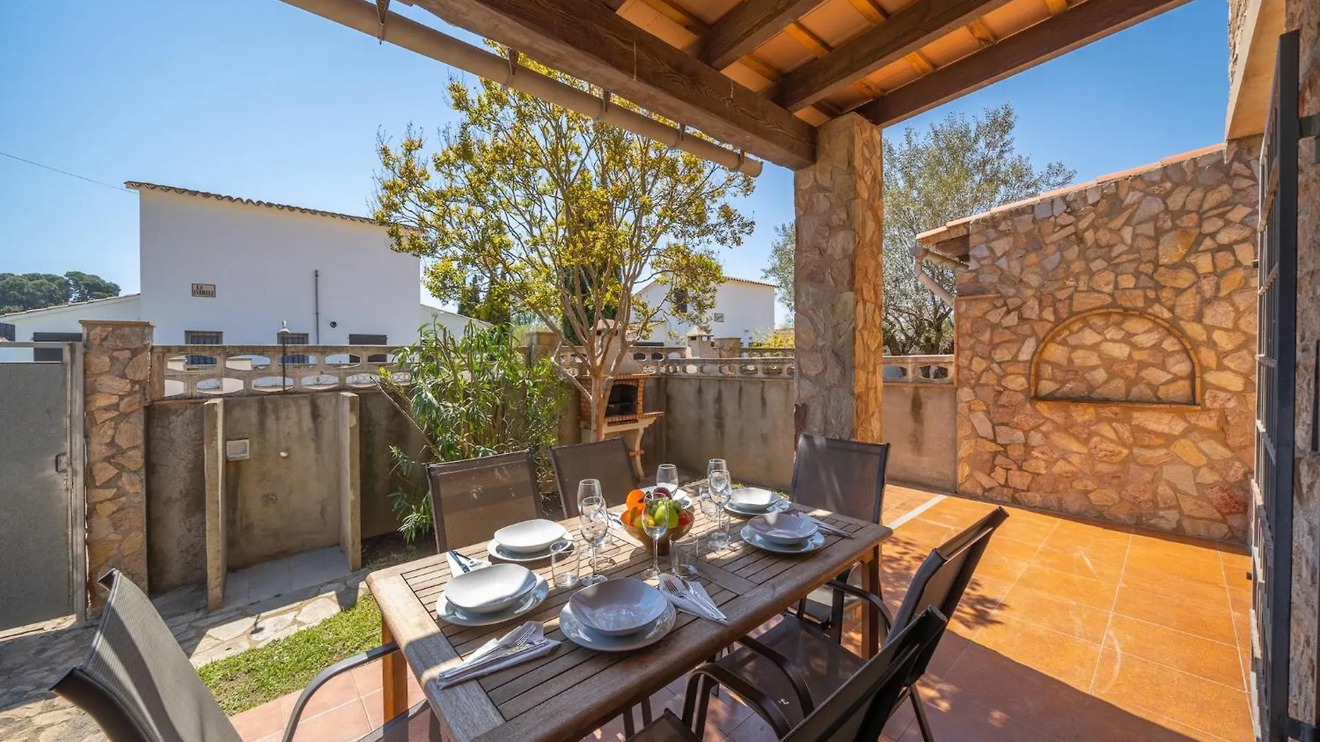 6-Bedroom Villa In L' Escala 0*,
