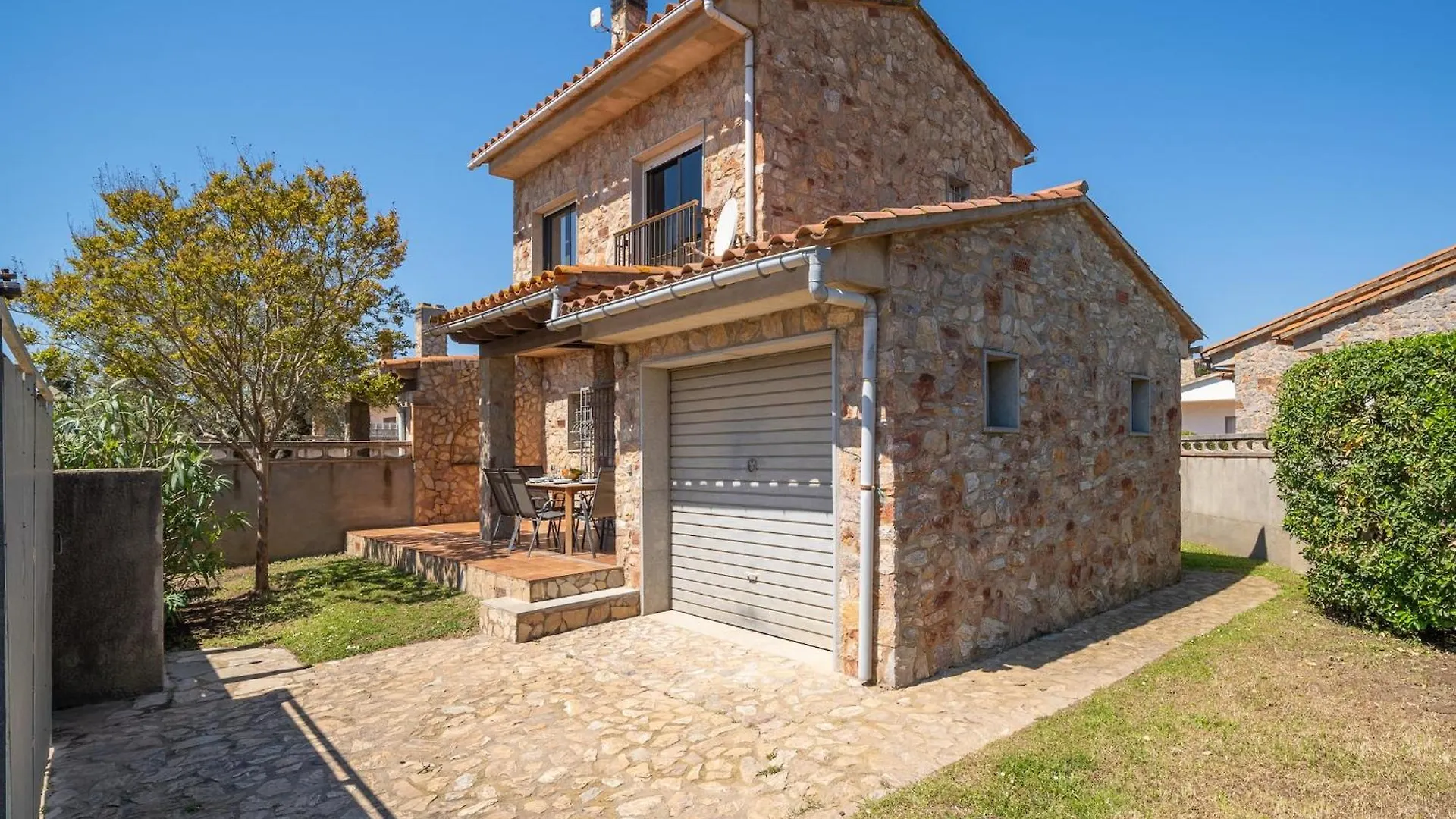 6-Bedroom Villa In L' Escala